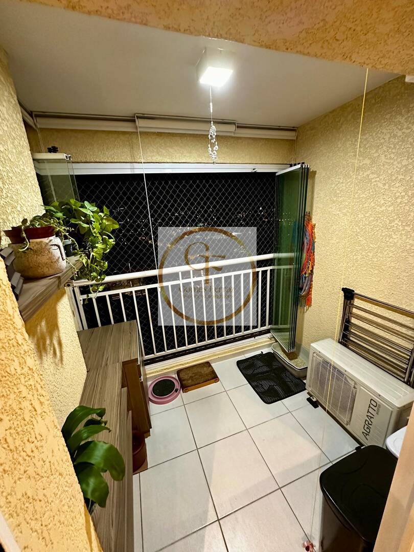 Apartamento à venda com 2 quartos, 55m² - Foto 17